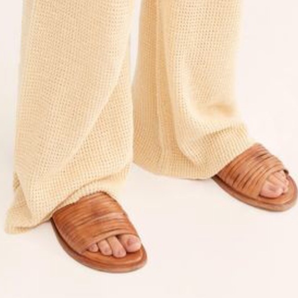 NEW Bed Stu Brown Lilia Ankle Strap Flat Sandals - Picture 5 of 7